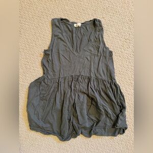 T.La Peplum tank size M Olive